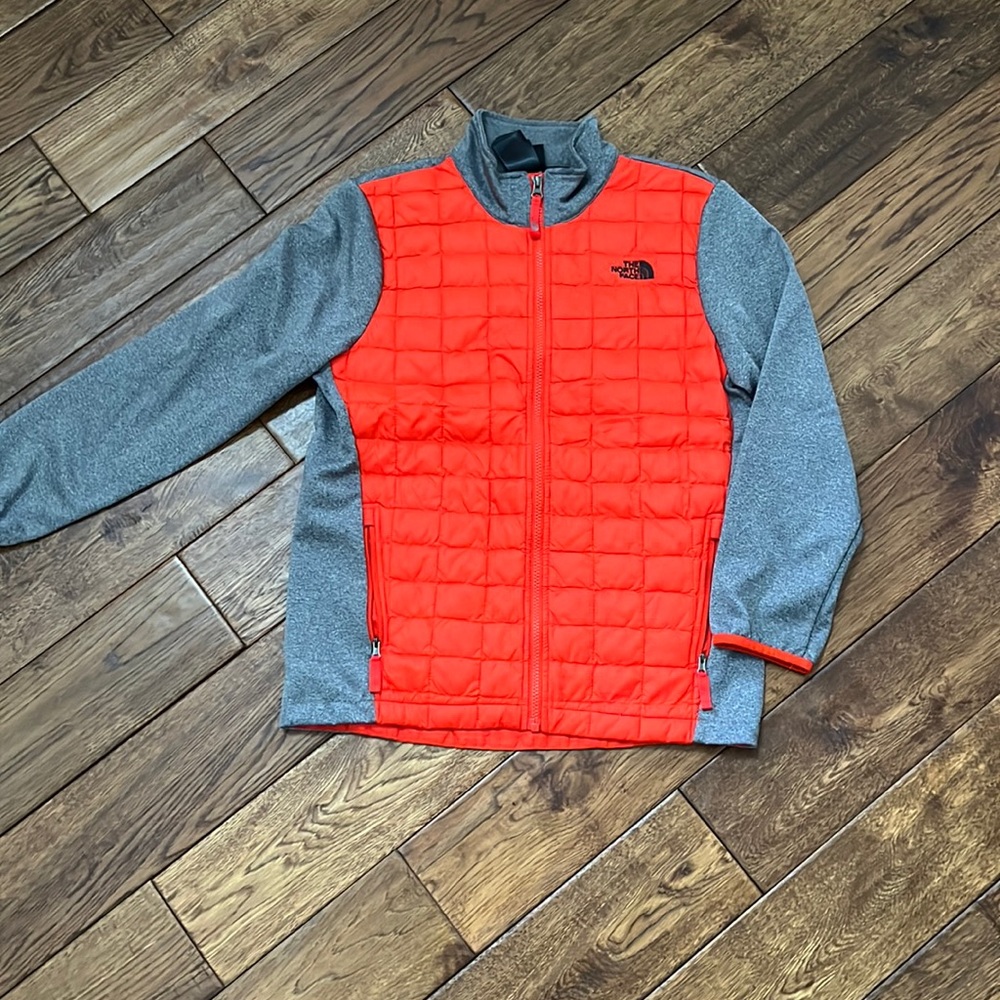 EUC Youth Boys North Face polar fleece/down jacket XL (18-20)